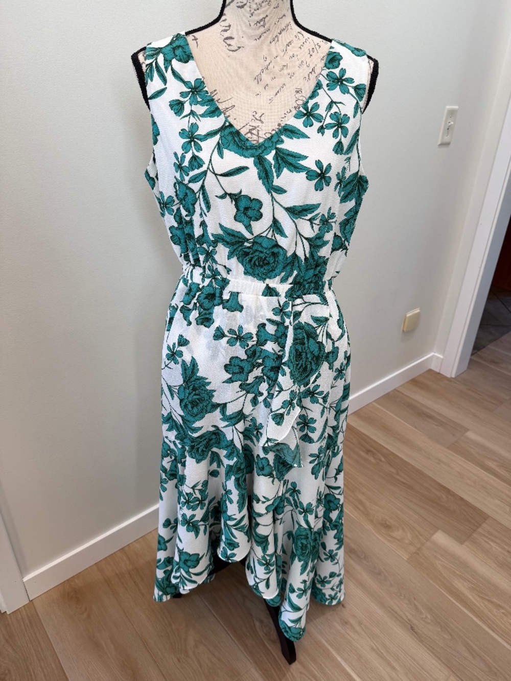 Green Floral Ruffle High Low Midi Dress Danny & Nicole Size 14